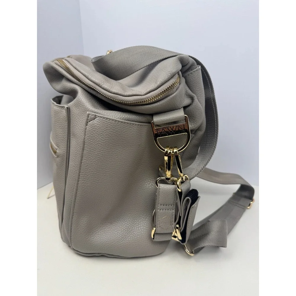 FAWN‎ DESIGN Diaper Bag Backpack Gray Faux Leather Large Baby Bag + Wristlet